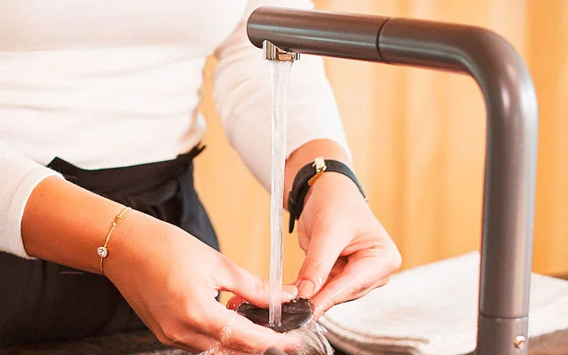 Silwy® The One Metall Magnethaken Inkl. Metall-Nano-Gel-Pad 7,5 Cm 2-tlg. Schwarz – Bild 6