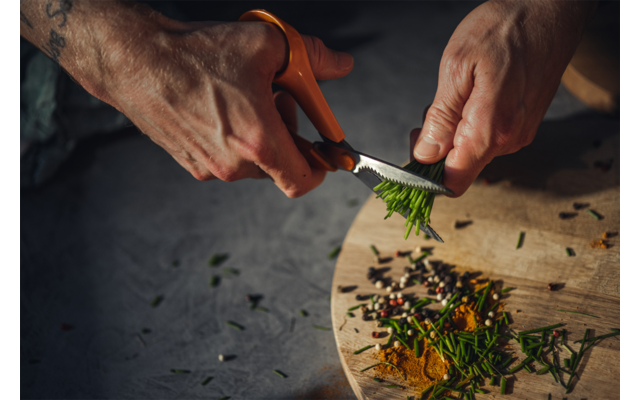 Fiskars Classic Küchenschere 18 Cm – Bild 2